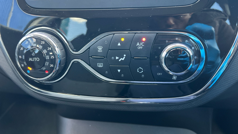 Renault Captur 1.5 dCi 90 Dynamique S Nav 5dr Auto Diesel Hatchback